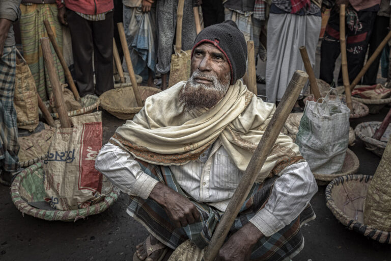 Xu Yuefan - Bangladeshi-elderly